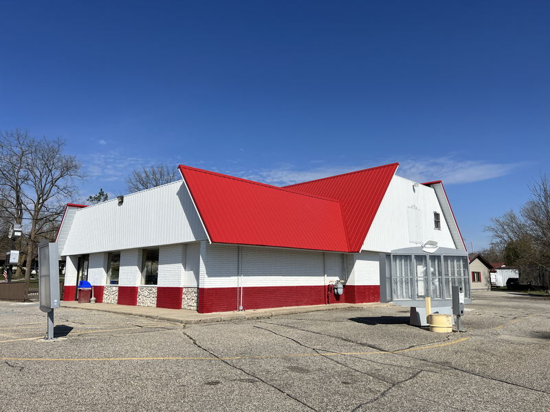 Diary Queen - April 15 2023 Photo (newer photo)